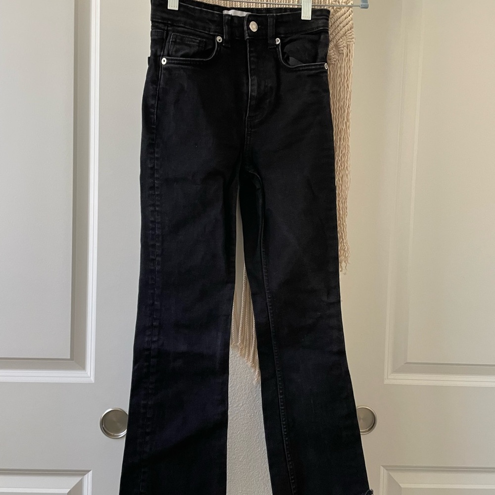 Zara Flare, Raw hem pants